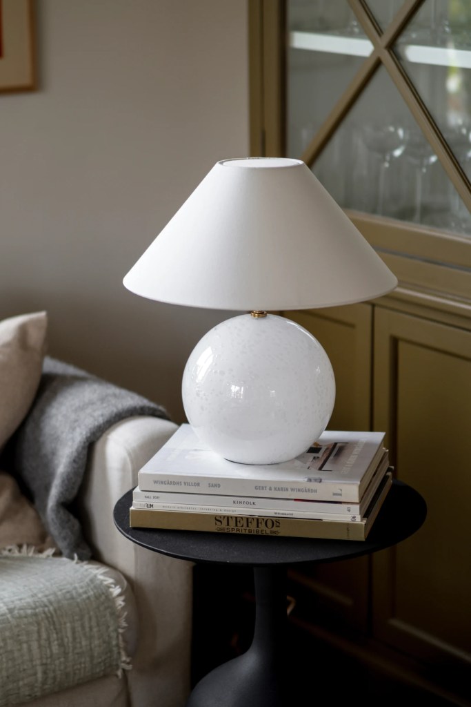 Bordslampa Iris 35 Vit