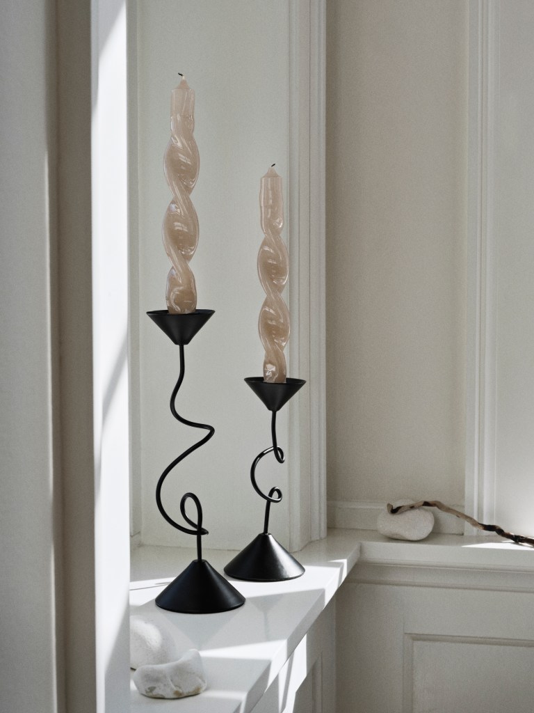 Selma Candle Holder Black