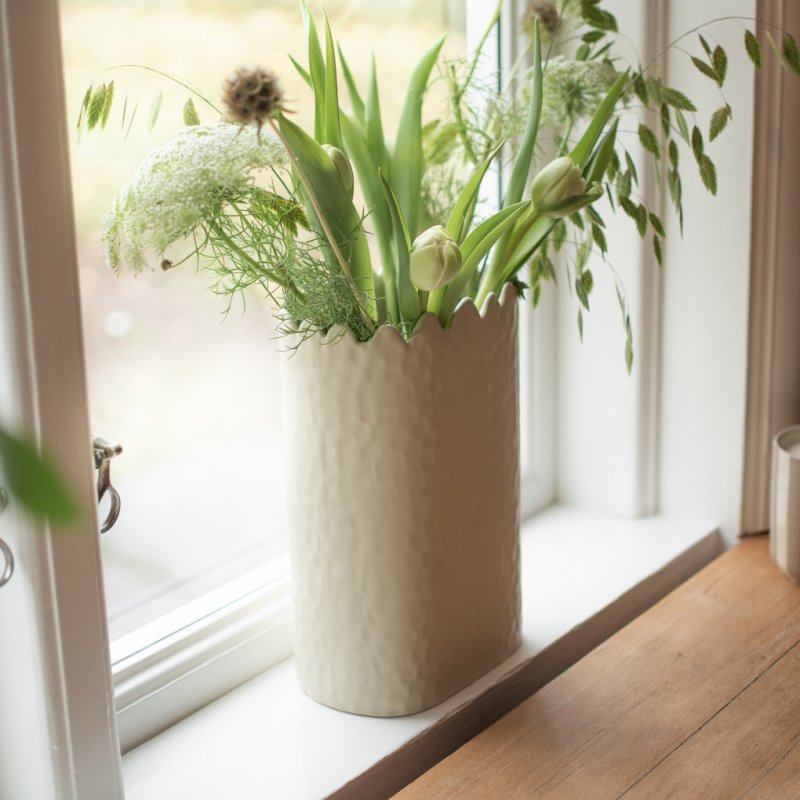 Flowery Vase Creme