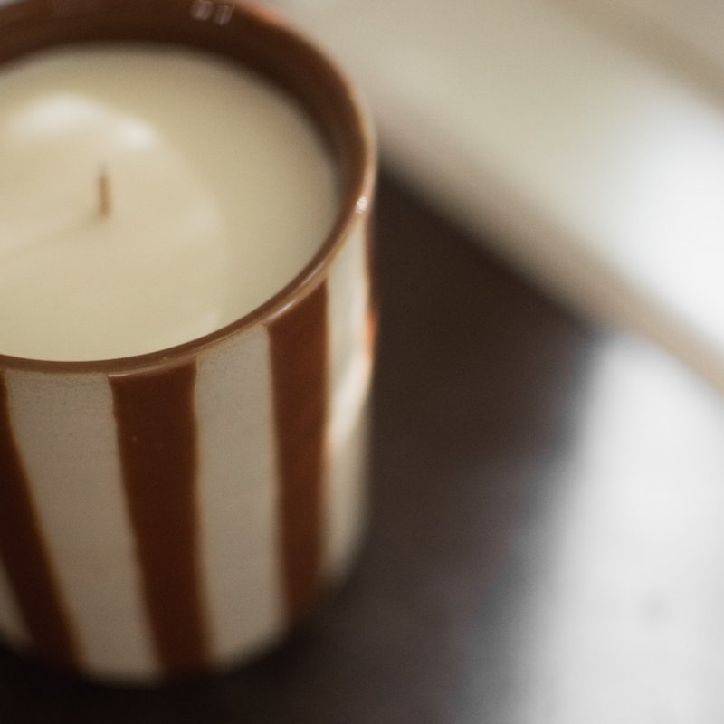 Burn Doftljus Stripe Nougat DBKD - Bild 6