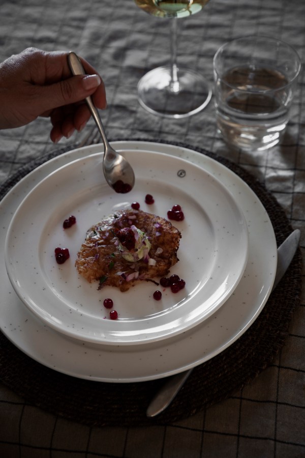 Assiett Porslin D22 Vanilj ERNST